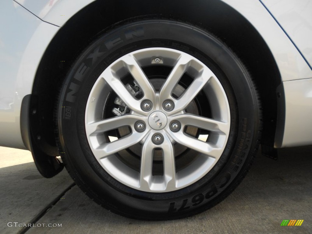 2012 Kia Optima LX Wheel Photo #77131349