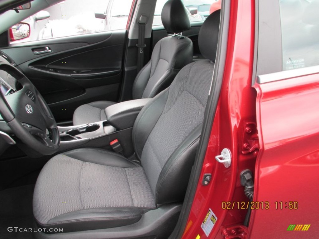 2011 Sonata SE - Venetian Red / Black photo #5