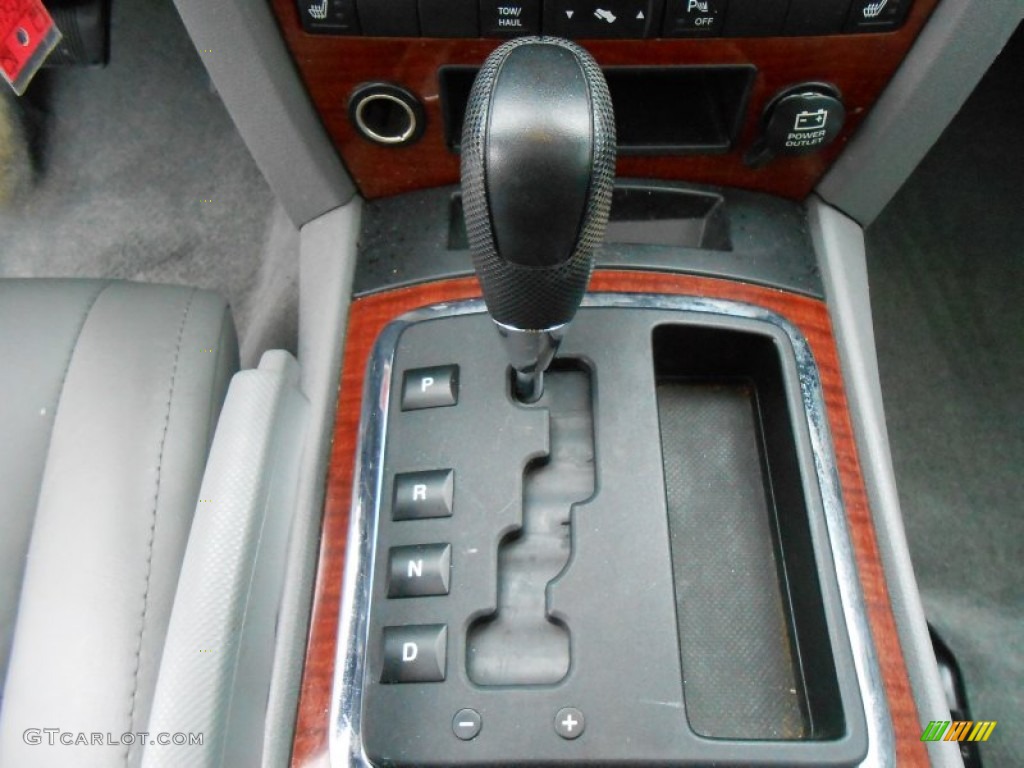 2005 Jeep Grand Cherokee Limited 5 Speed Automatic Transmission Photo #77132819