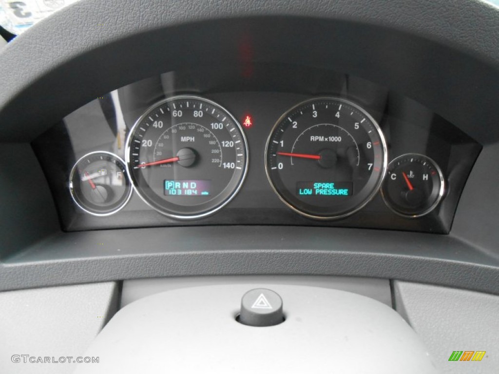 2005 Jeep Grand Cherokee Limited Gauges Photos