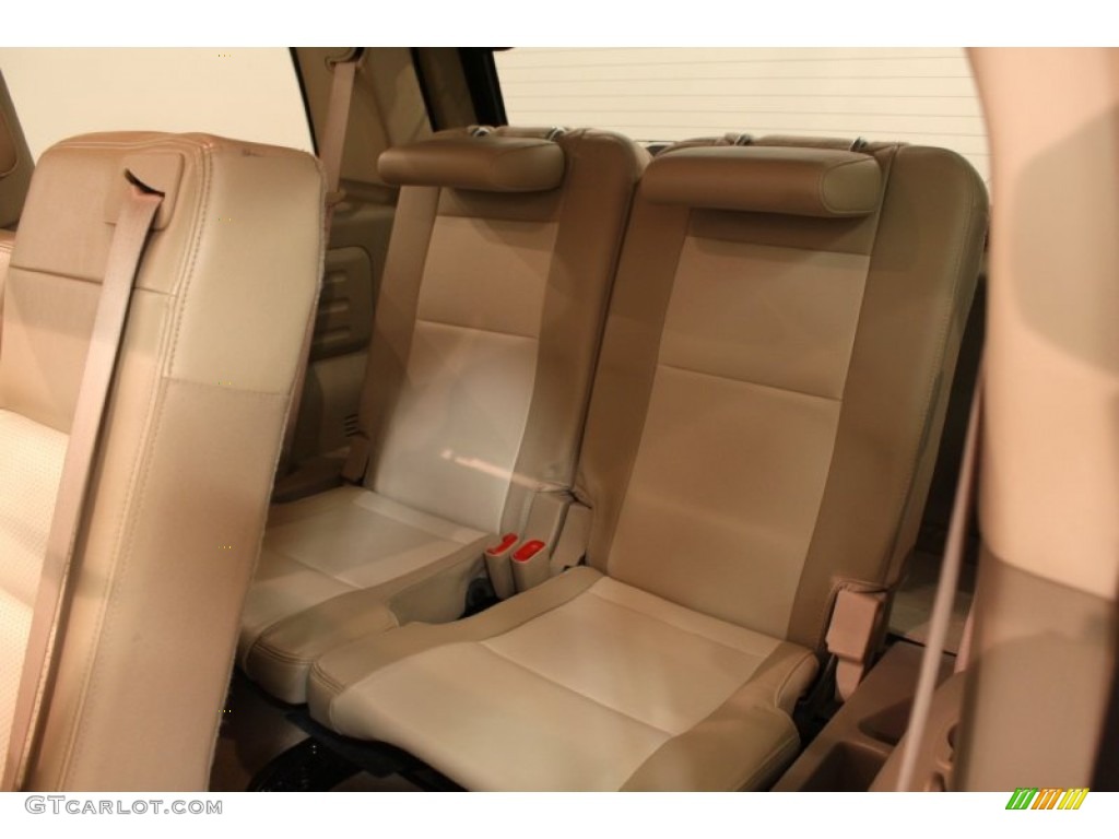 2007 Mountaineer AWD - Vivid Red / Camel photo #15