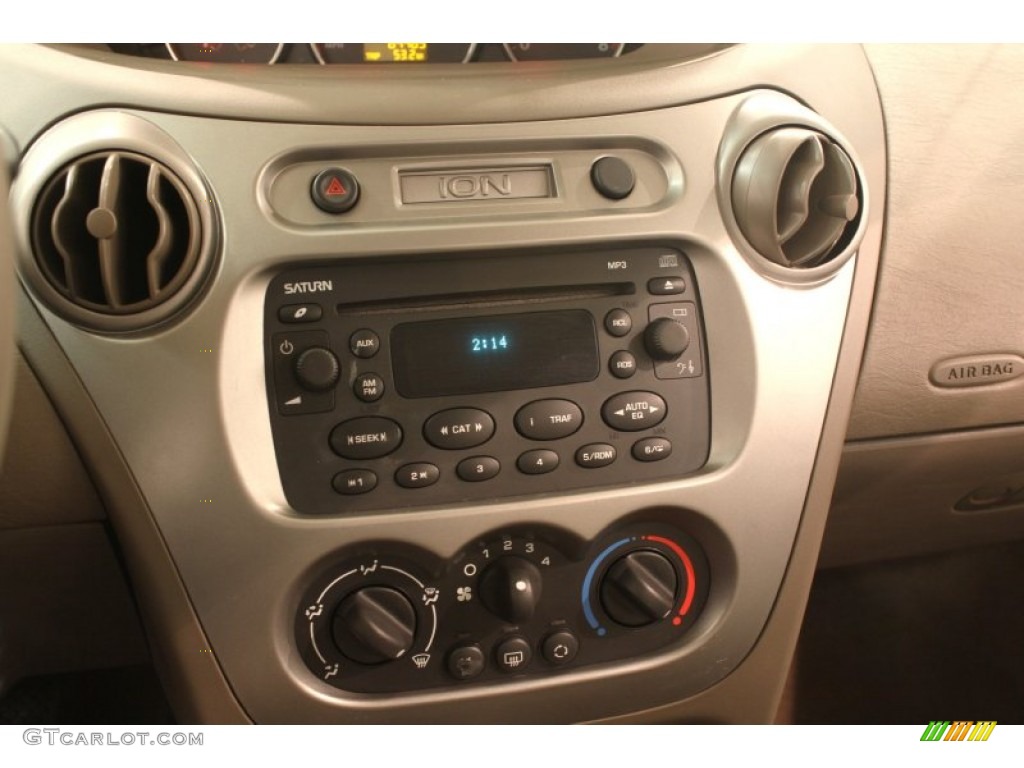 2005 Saturn ION 2 Sedan Controls Photo #77134781