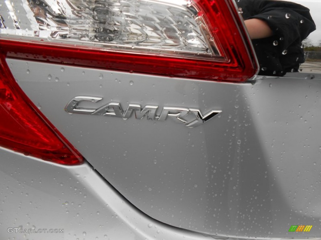 2013 Camry Hybrid XLE - Classic Silver Metallic / Light Gray photo #6
