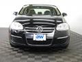 Black - Jetta SE Sedan Photo No. 2