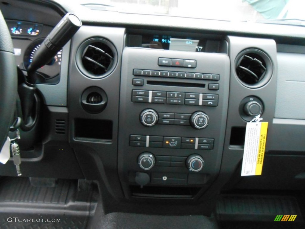 2013 Ford F150 XL Regular Cab Controls Photo #77137094