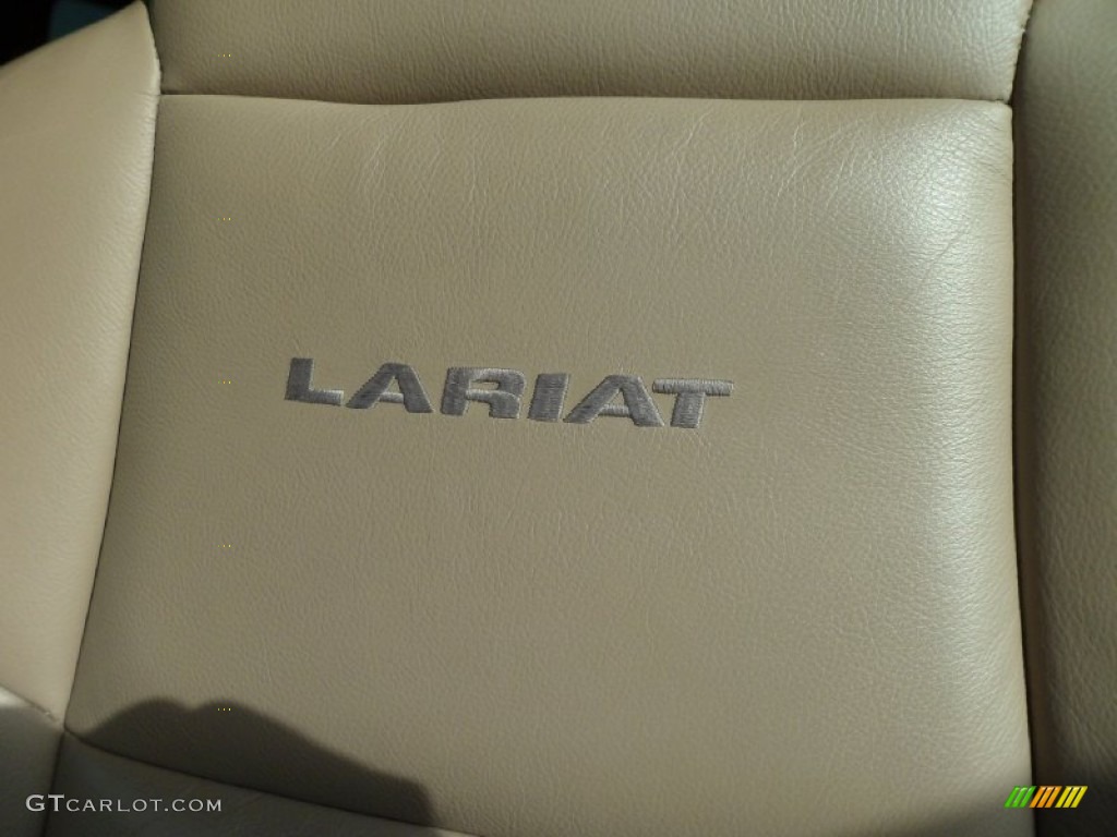 2004 Ford F250 Super Duty Lariat Crew Cab 4x4 Marks and Logos Photos