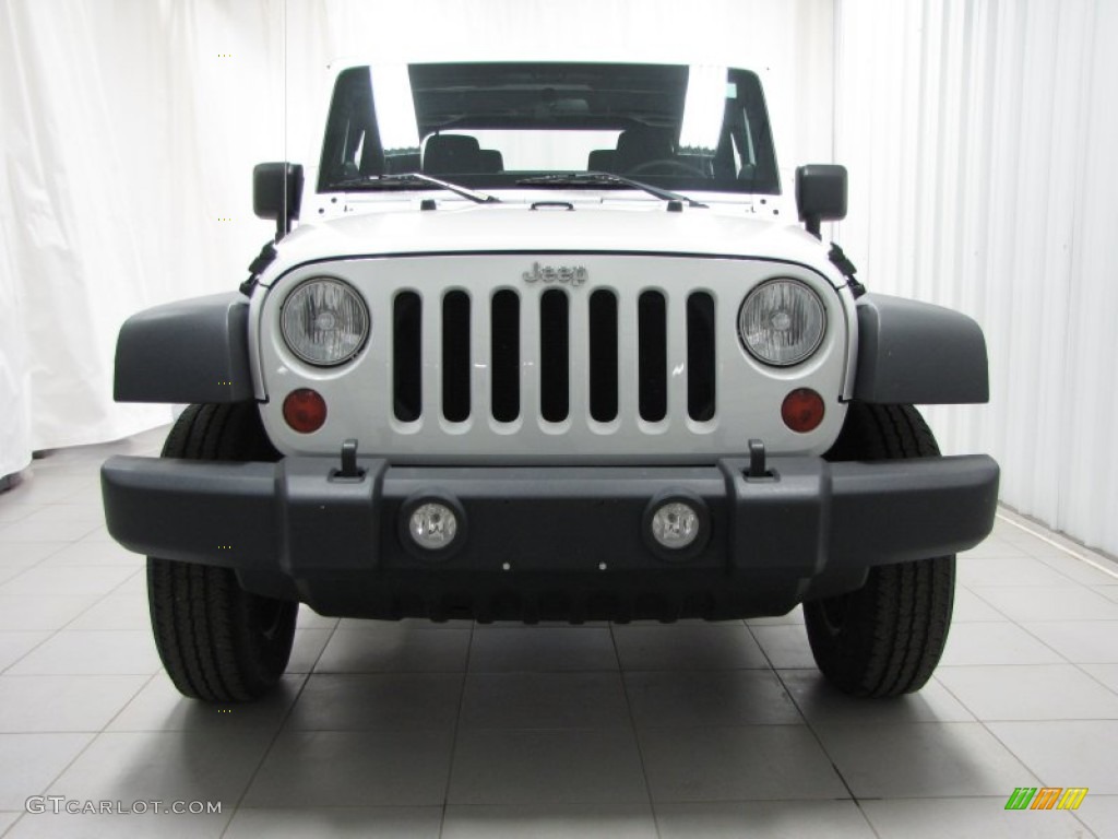 2011 Wrangler Sport 4x4 - Bright White / Black photo #2