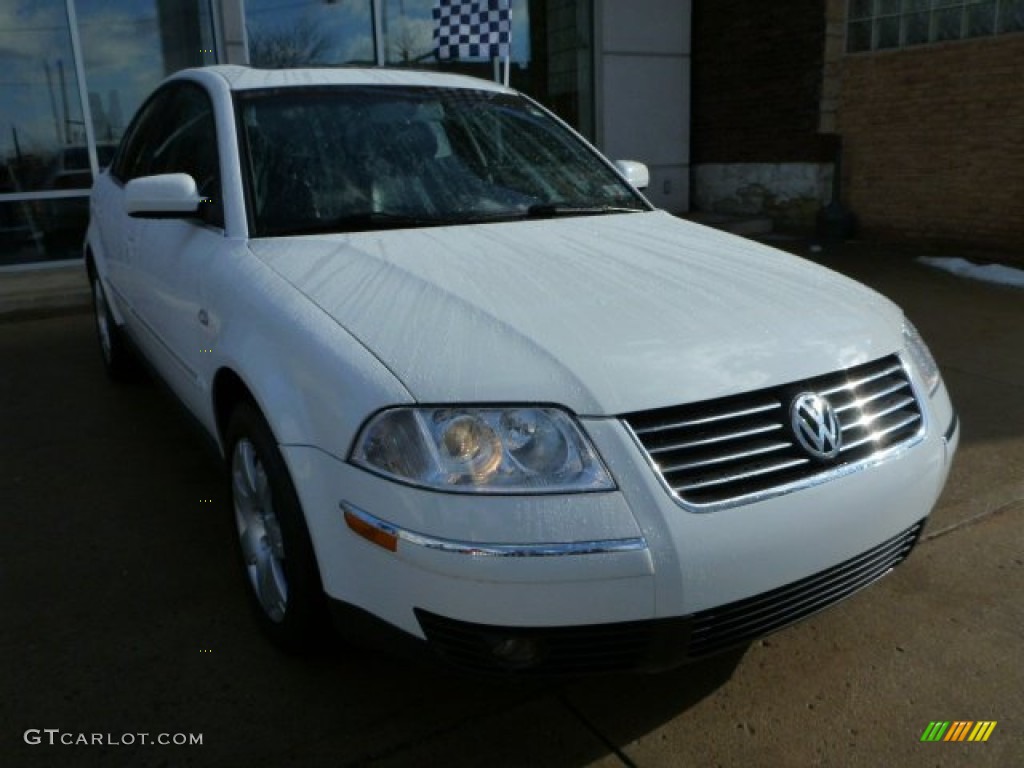 Candy White 2002 Volkswagen Passat GLX 4Motion Sedan Exterior Photo #77140330