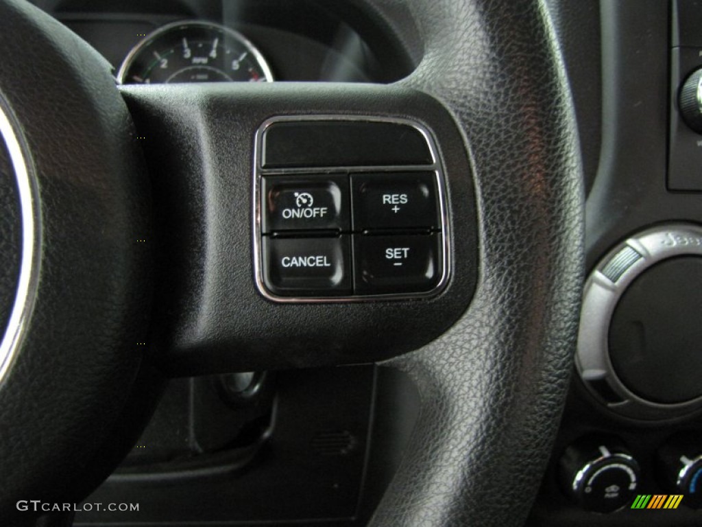 2011 Wrangler Sport 4x4 - Bright White / Black photo #14