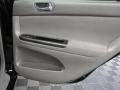 Black - Camry SE Photo No. 13