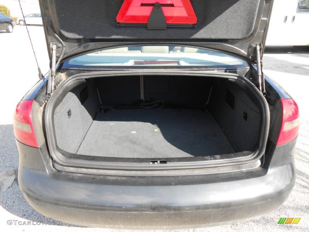 1998 Audi A6 2.8 Sedan Trunk Photo #77144726