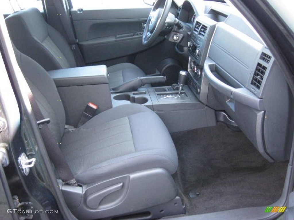 2011 Liberty Sport 4x4 - Natural Green Metallic / Dark Slate Gray photo #16