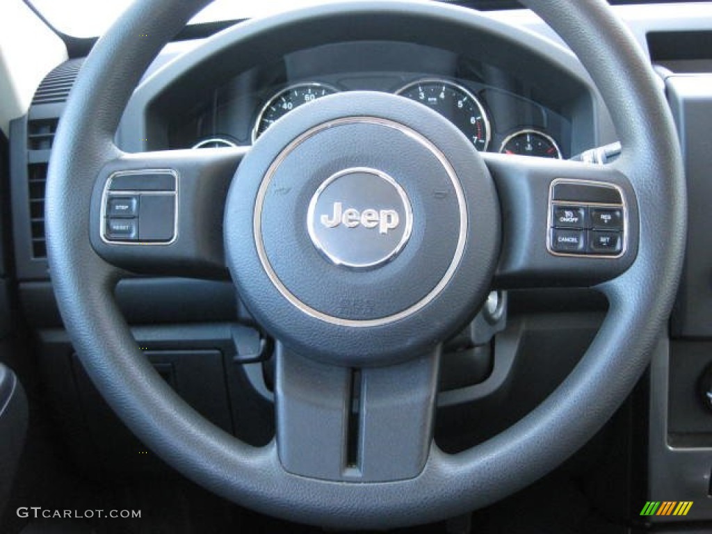 2011 Liberty Sport 4x4 - Natural Green Metallic / Dark Slate Gray photo #24