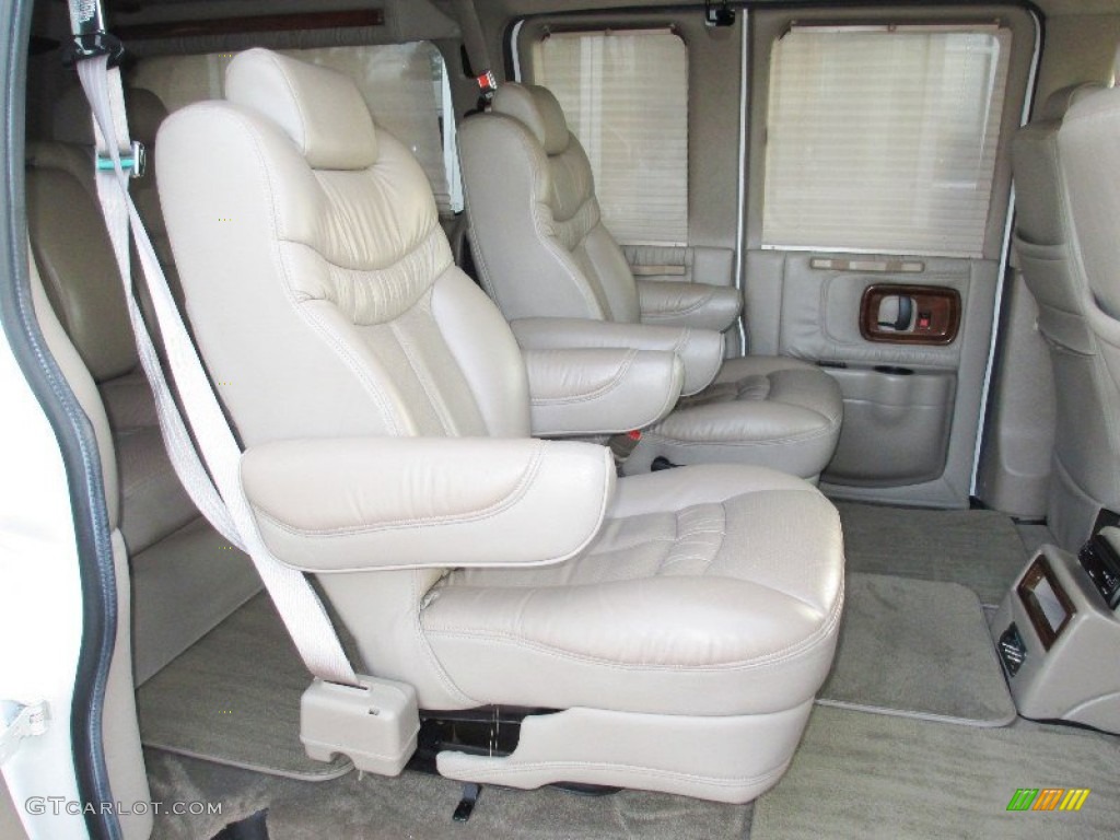 2006 GMC Savana Van 1500 Passenger Conversion Rear Seat Photo #77145245