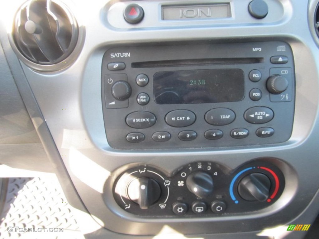 2005 Saturn ION 3 Sedan Controls Photo #77148551