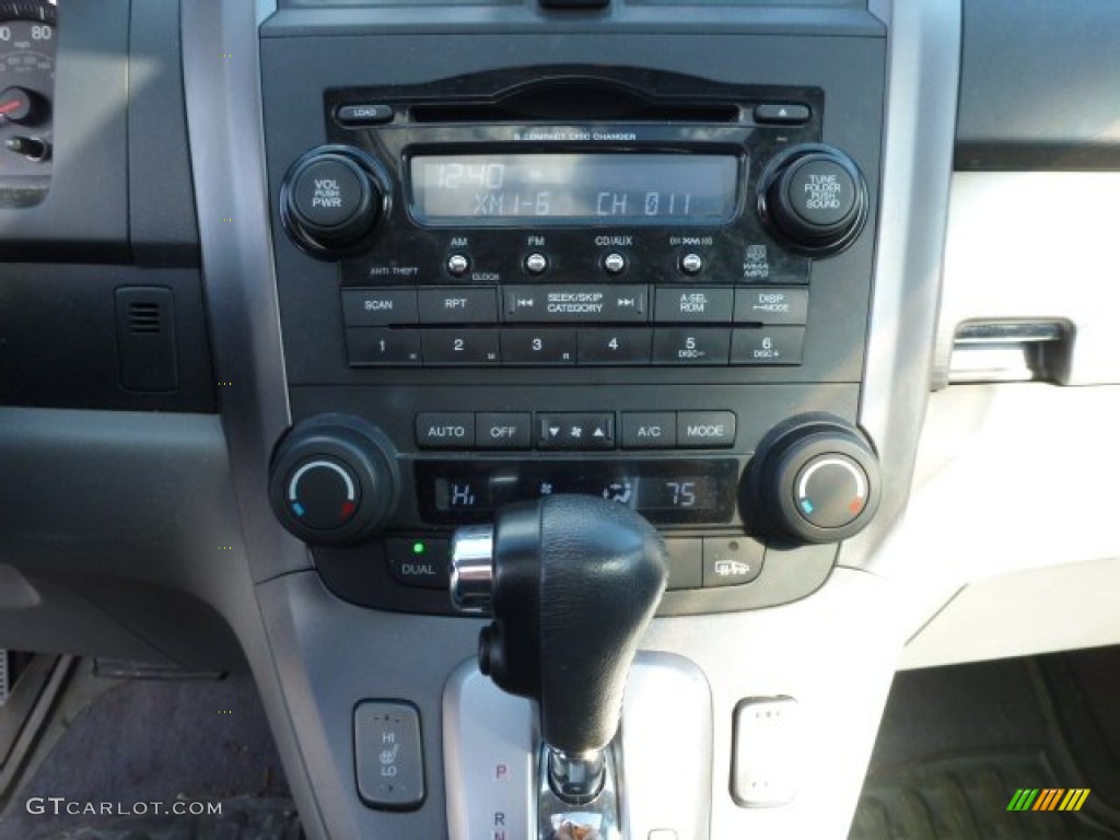 2008 Honda CR-V EX-L 4WD Controls Photo #77150175