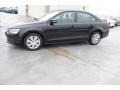 Black - Jetta SE Sedan Photo No. 4
