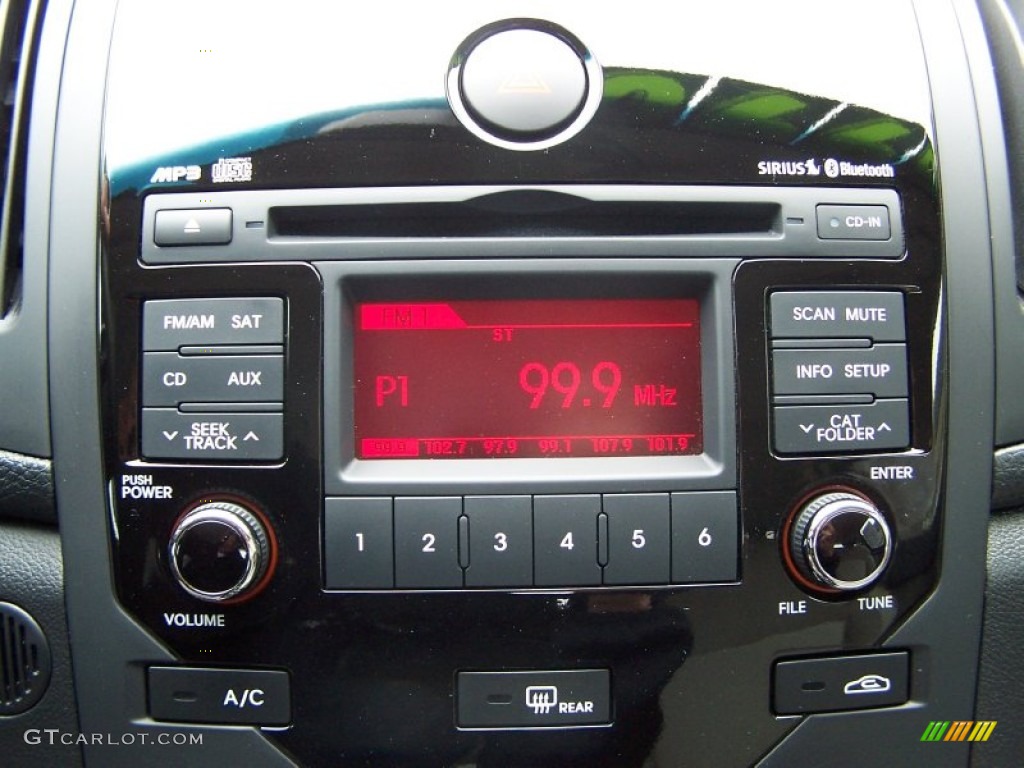2012 Kia Forte Koup EX Audio System Photos