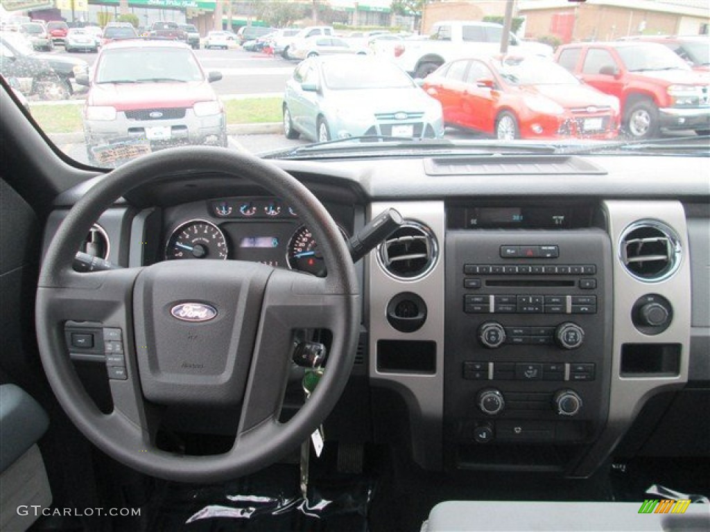 2011 F150 XL SuperCab - Blue Flame Metallic / Steel Gray photo #12