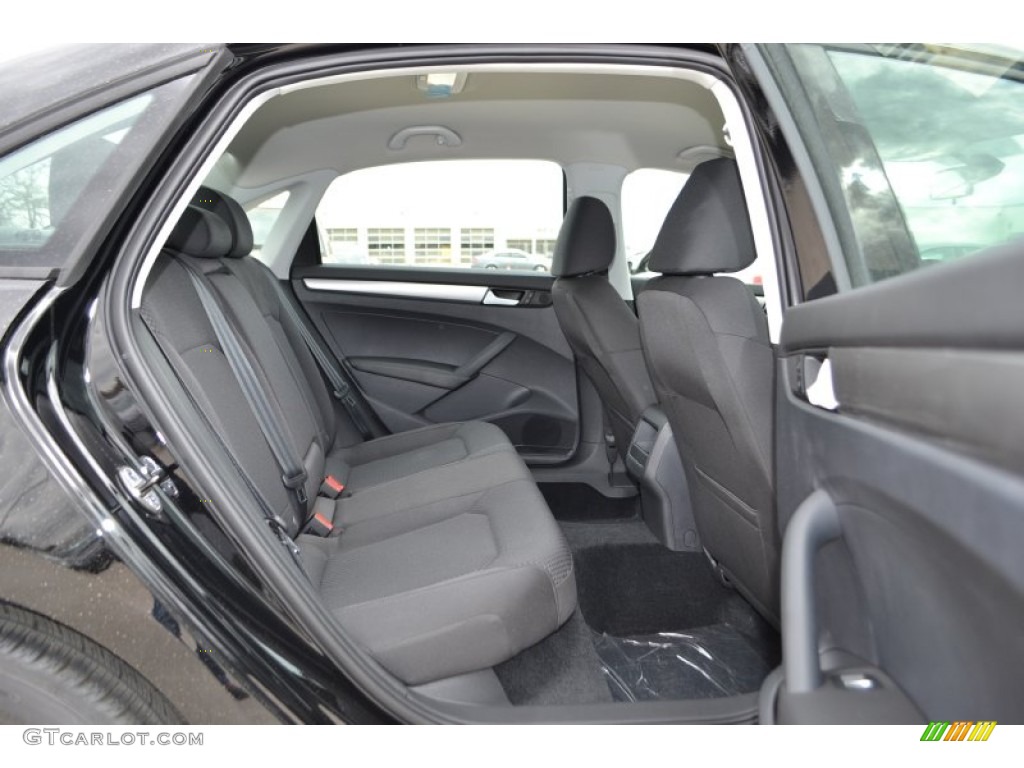 Titan Black Interior 2013 Volkswagen Passat 2.5L S Photo #77155277
