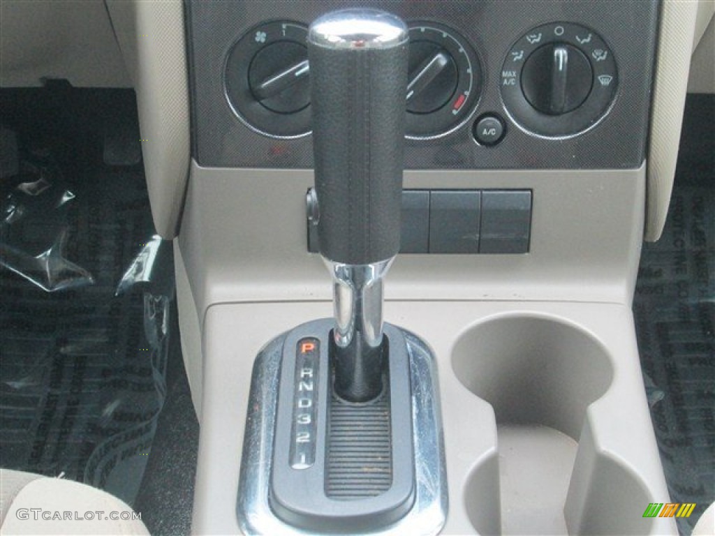 2007 Ford Explorer Sport Trac XLT Transmission Photos