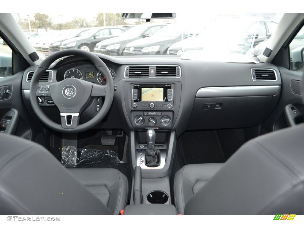 2013 Volkswagen Jetta SEL Sedan Titan Black Dashboard Photo #77156963