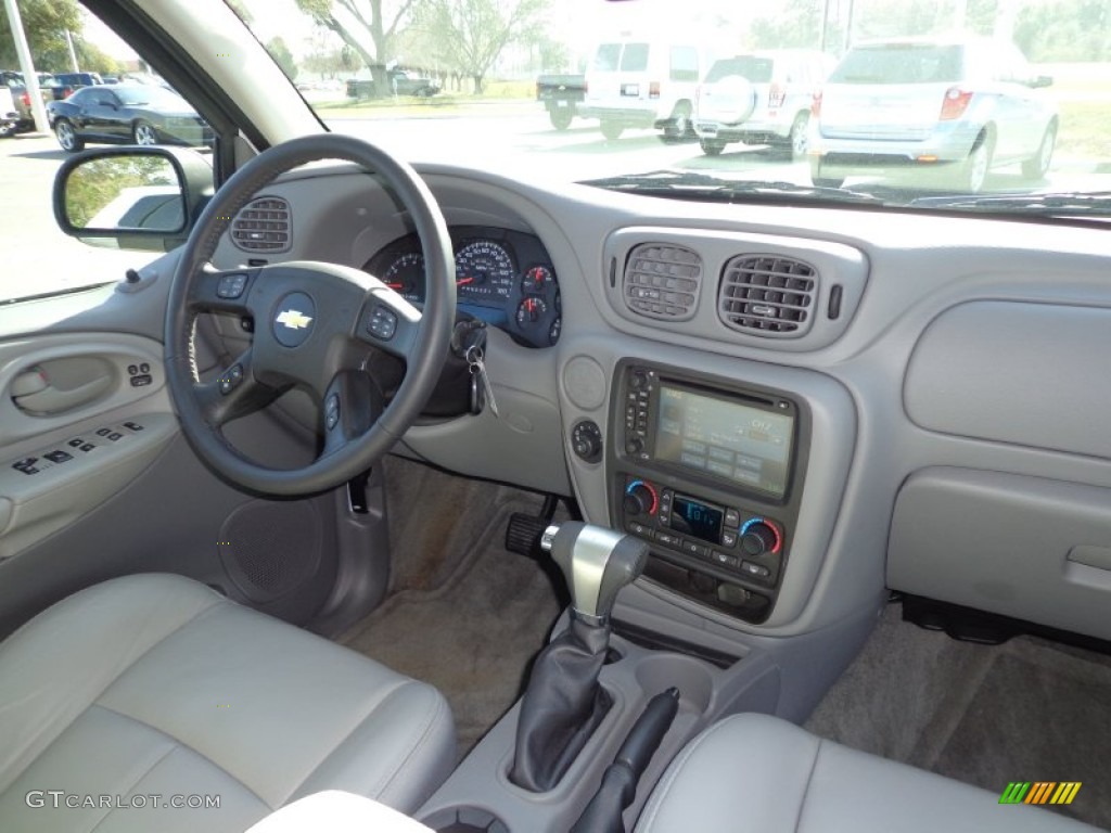 2009 Chevrolet TrailBlazer LT Interior Color Photos