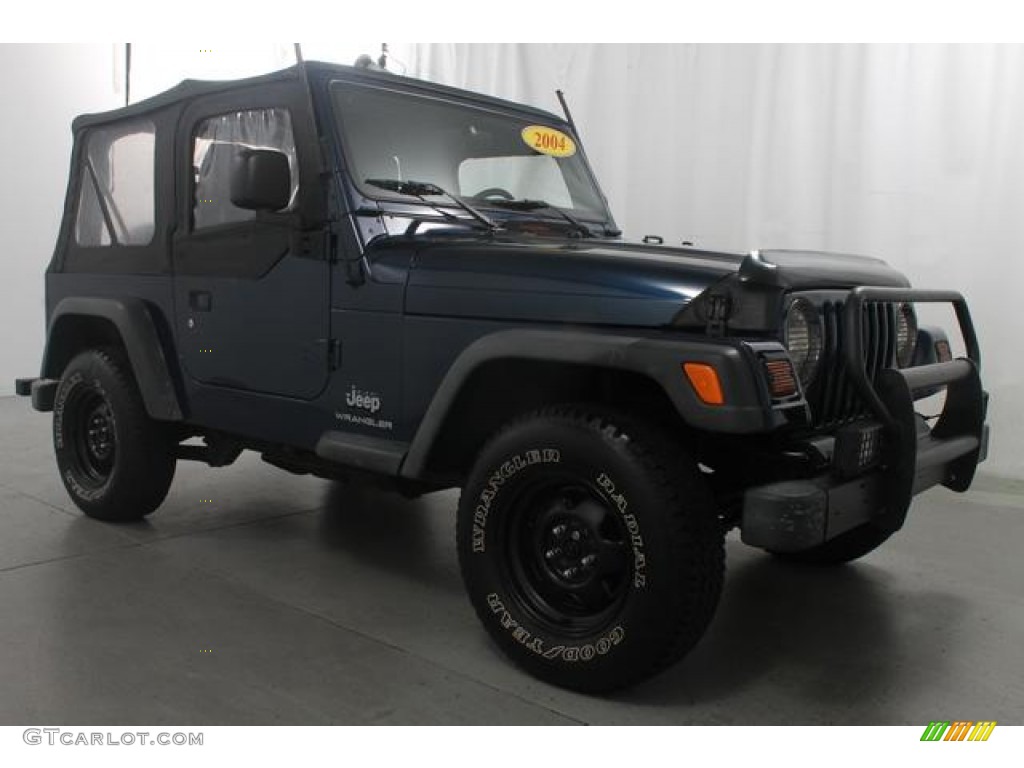 2004 Wrangler SE 4x4 - Patriot Blue Pearl / Dark Slate Gray photo #5