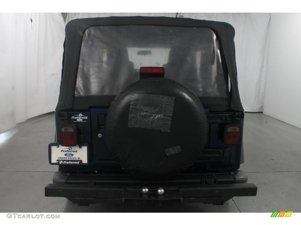 2004 Wrangler SE 4x4 - Patriot Blue Pearl / Dark Slate Gray photo #8