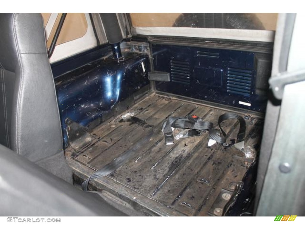2004 Wrangler SE 4x4 - Patriot Blue Pearl / Dark Slate Gray photo #25