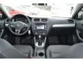 Titan Black 2013 Volkswagen Jetta SE Sedan Dashboard