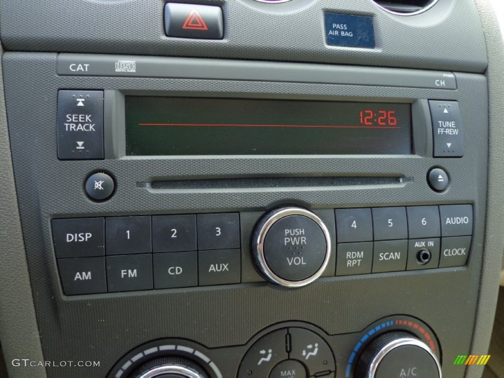 2010 Nissan Altima 2.5 S Audio System Photo #77158625