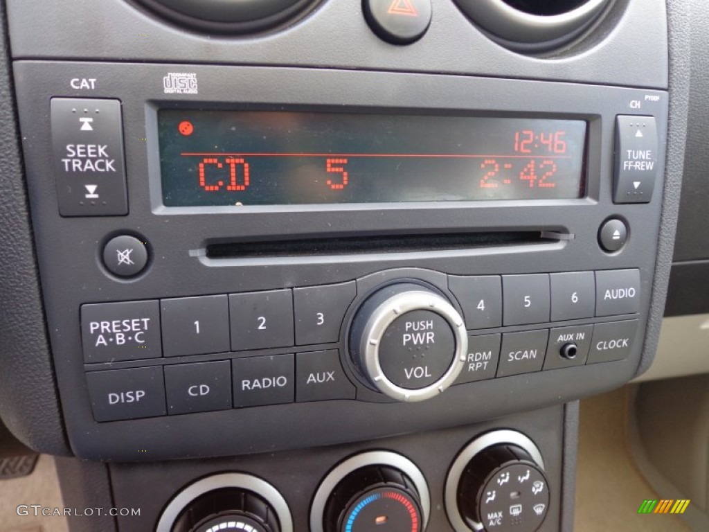 2010 Nissan Rogue S Audio System Photo #77159081