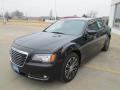 Gloss Black - 300 S V8 AWD Photo No. 6