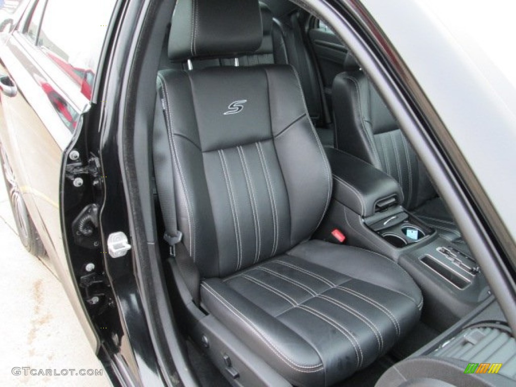 2012 Chrysler 300 S V8 AWD Front Seat Photo #77160983