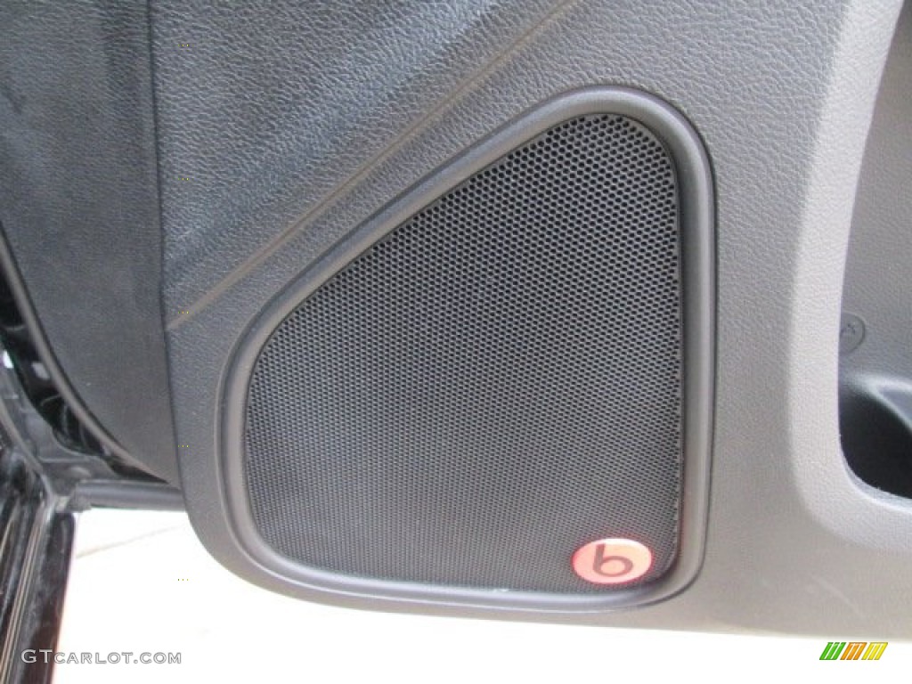 2012 Chrysler 300 S V8 AWD Audio System Photo #77161073