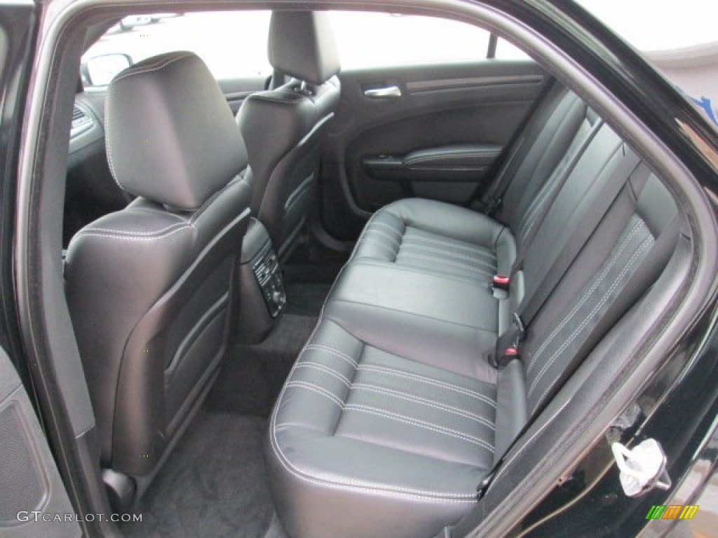 2012 Chrysler 300 S V8 AWD Rear Seat Photos
