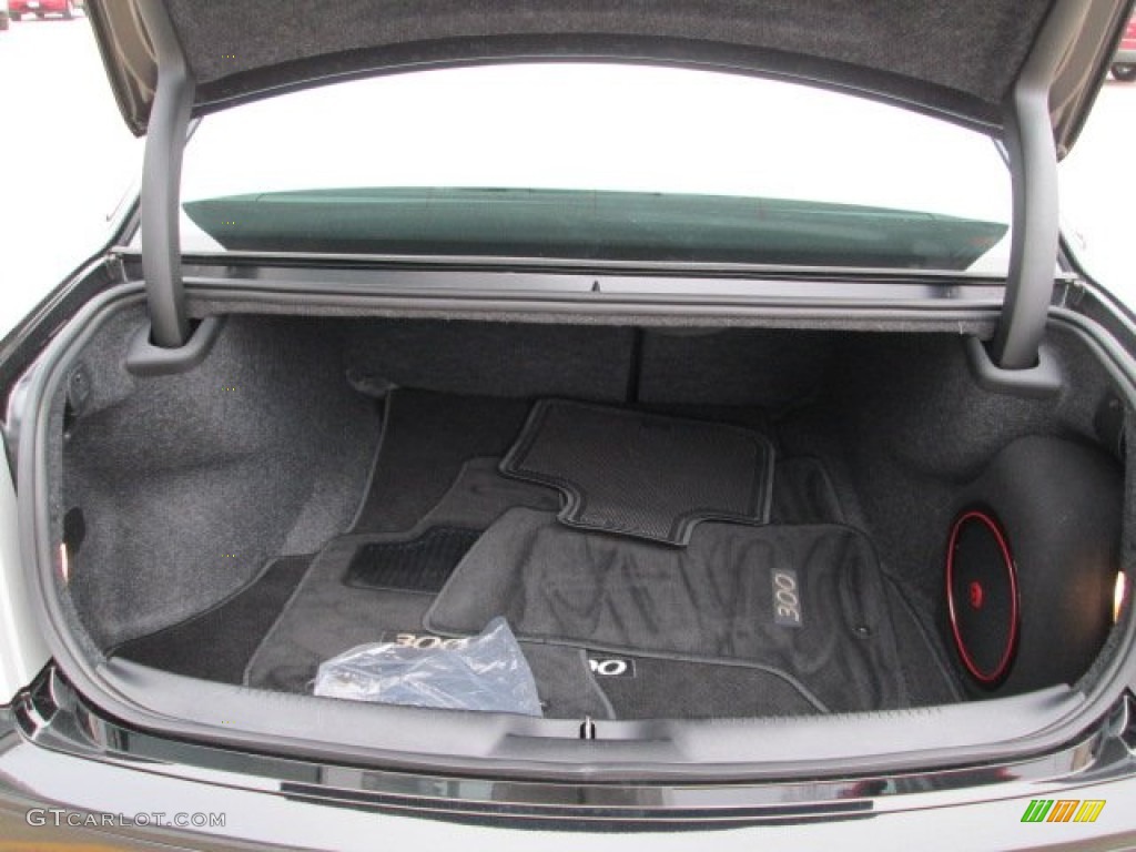 2012 Chrysler 300 S V8 AWD Trunk Photos