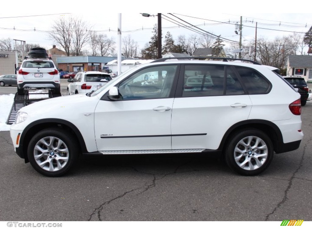 2013 X5 xDrive 35i Premium - Alpine White / Black photo #8
