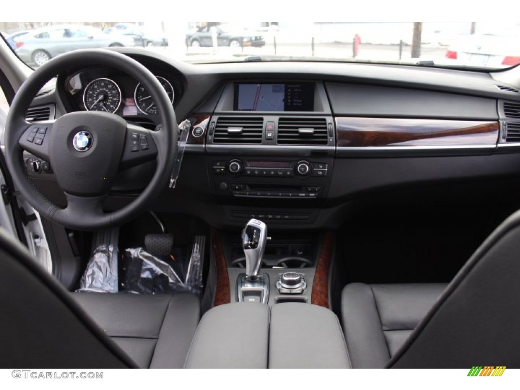 2013 X5 xDrive 35i Premium - Alpine White / Black photo #13