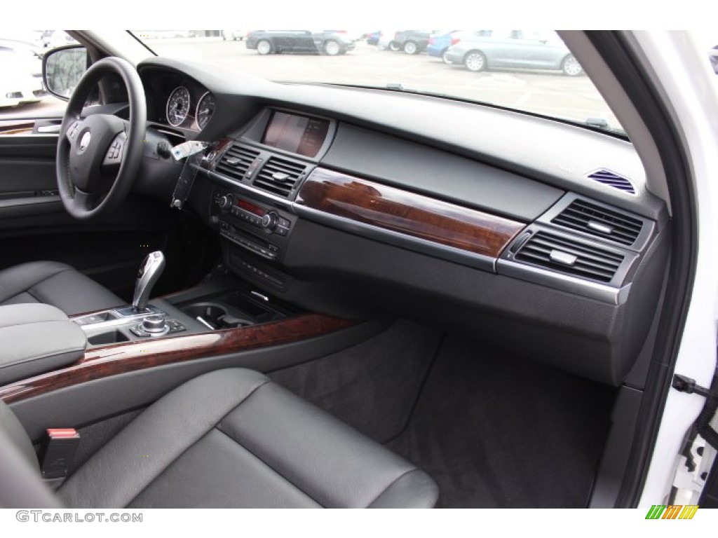2013 X5 xDrive 35i Premium - Alpine White / Black photo #27