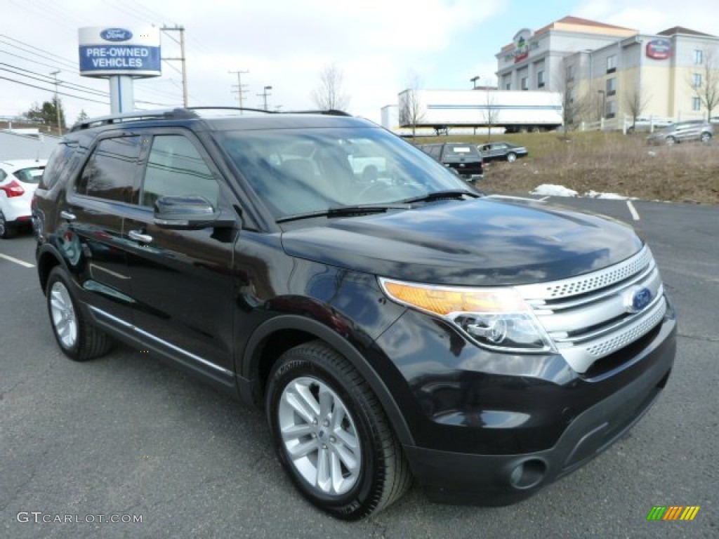 2012 Explorer XLT 4WD - Tuxedo Black Metallic / Charcoal Black photo #1