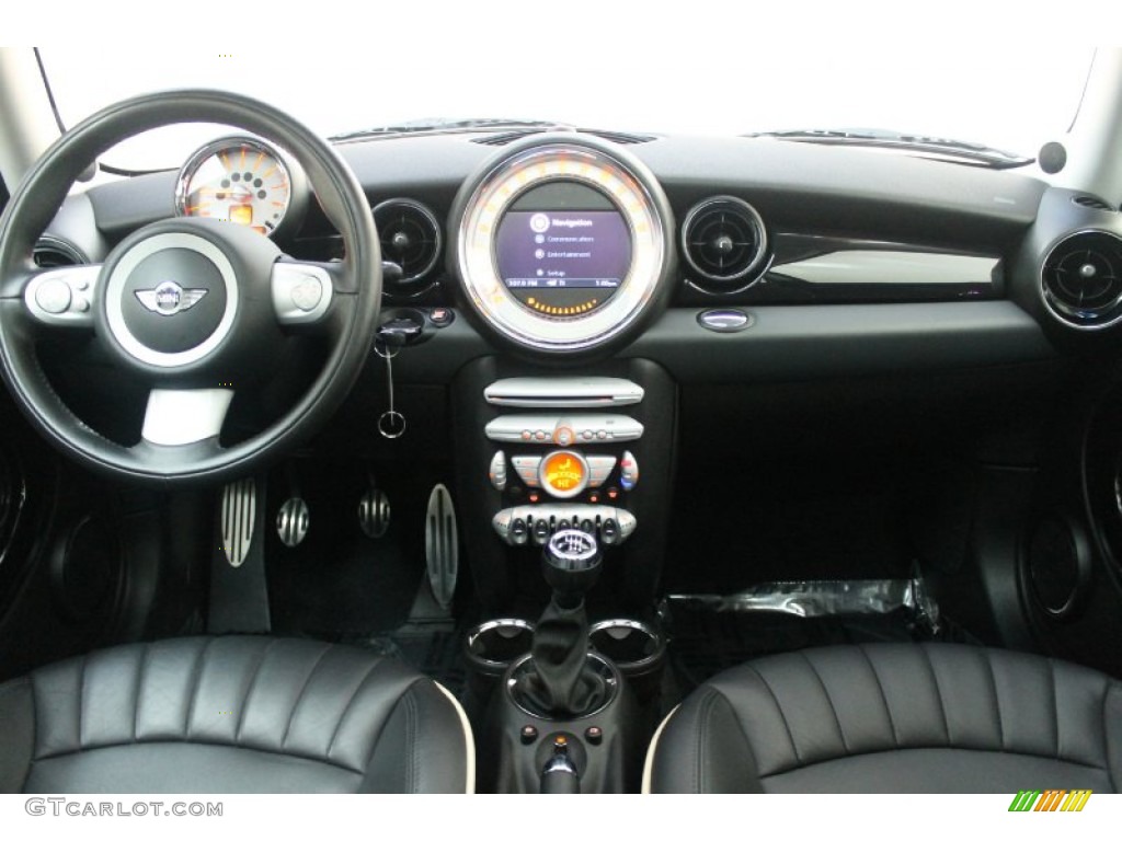 2009 Mini Cooper S Clubman Lounge Carbon Black Leather Dashboard Photo #77171534