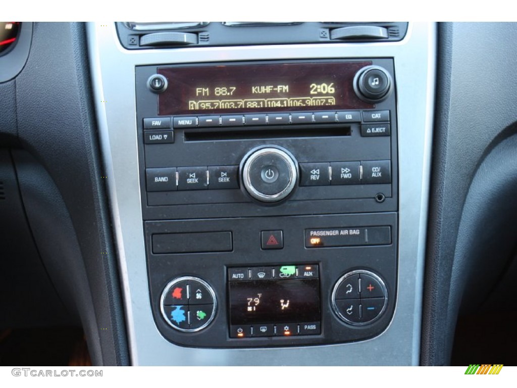 2007 GMC Acadia SLE Controls Photos