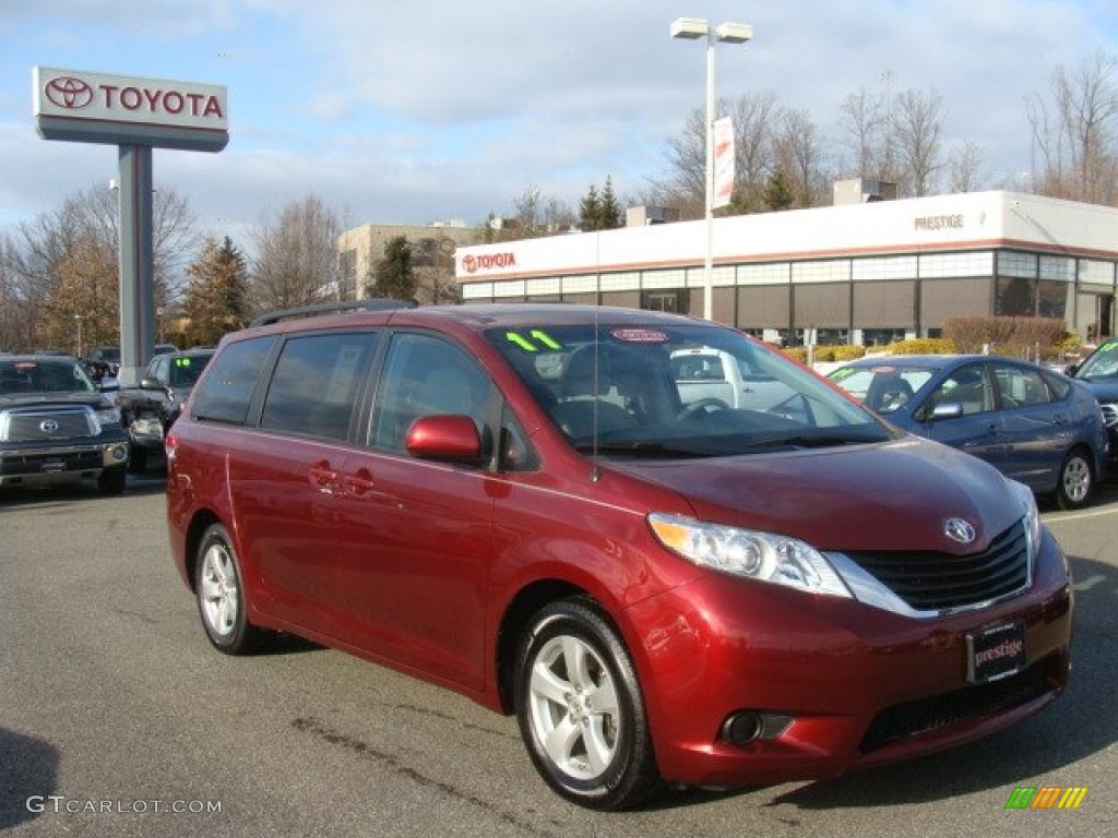 2011 Sienna LE - Salsa Red Pearl / Light Gray photo #1