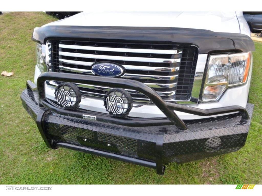 2010 F150 XLT SuperCab 4x4 - Oxford White / Tan photo #12