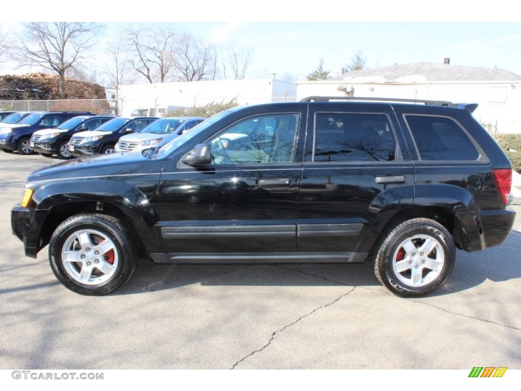 Black 2005 Jeep Grand Cherokee Laredo 4x4 Exterior Photo #77174003