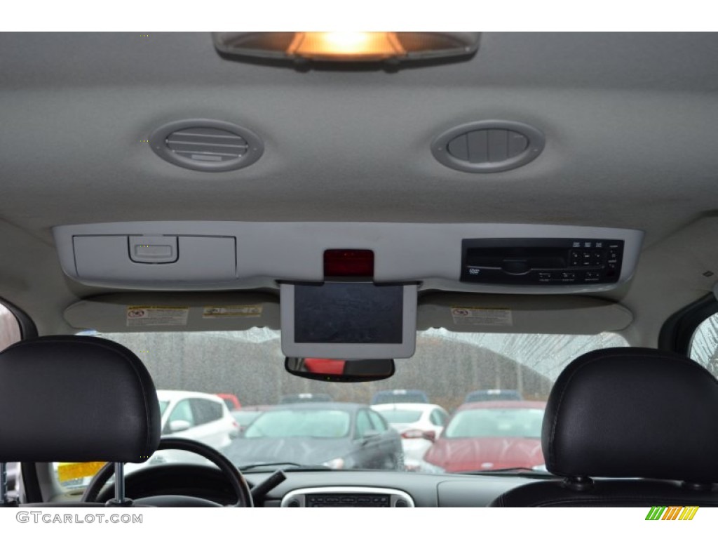 2005 Mercury Mountaineer V6 Premier Entertainment System Photo #77176684