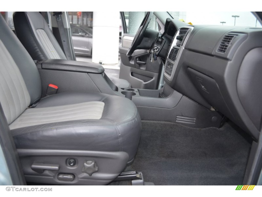 2005 Mercury Mountaineer V6 Premier Front Seat Photo #77176730