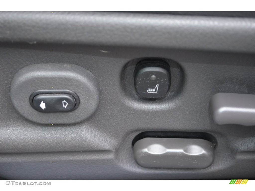 2005 Mountaineer V6 Premier - Satellite Silver Metallic / Midnight Grey photo #25